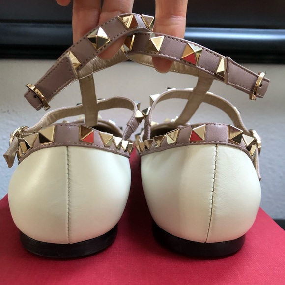 Rockstud Matte Leather Cage T-Strap Ballet Flats - Picture 3 of 11